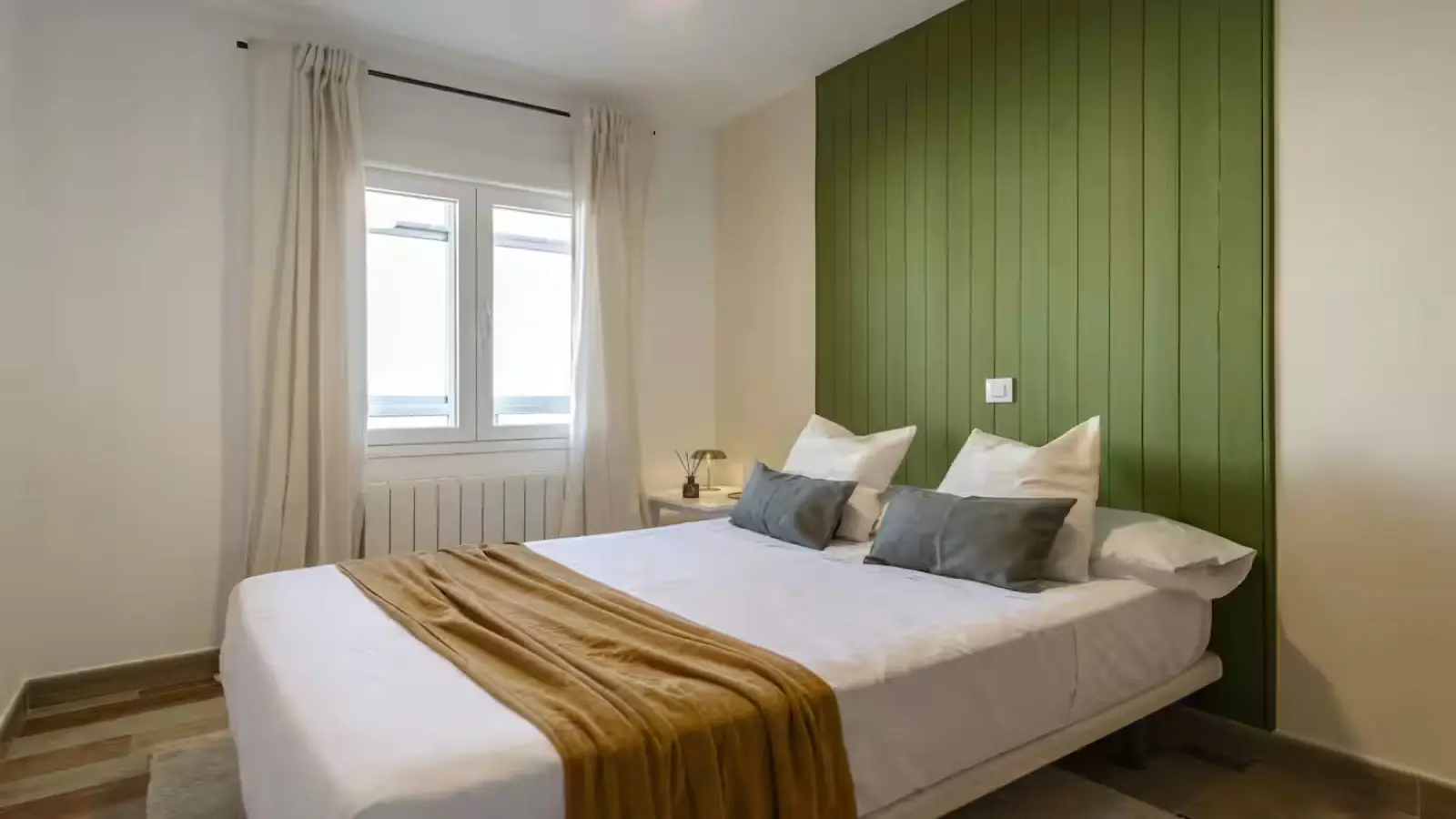 Se alquila habitación en piso compartido de 2 habitaciones en Quintana, sin restricciones