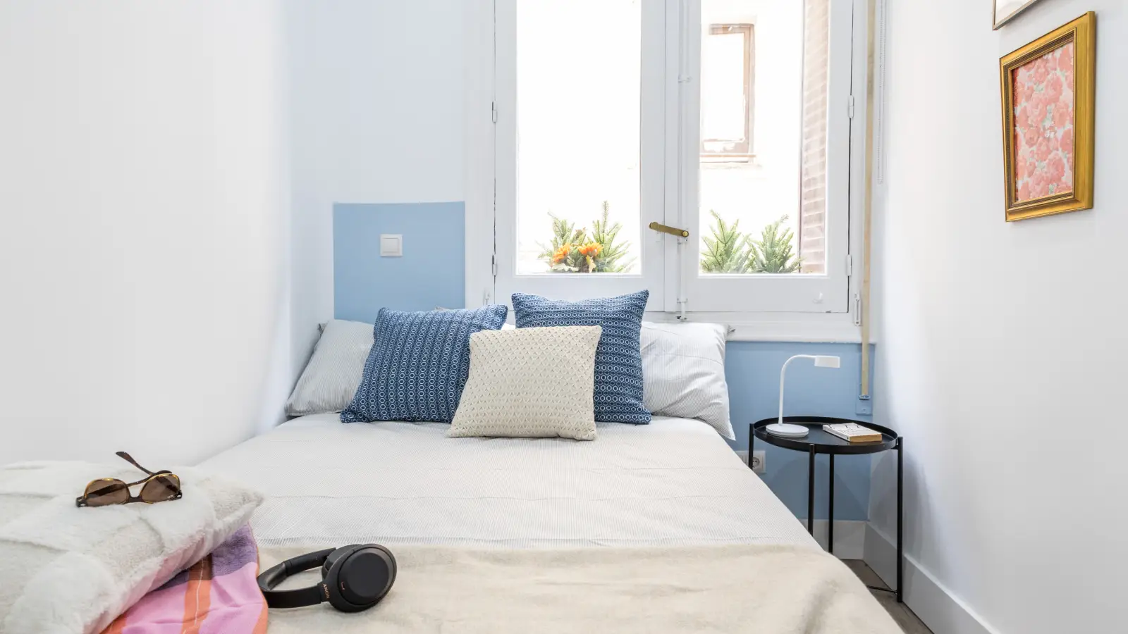 Se alquila habitación en piso compartido de 9 habitaciones en Universidad, gastos incluidos, ideal para mujeres. - Imagen 3