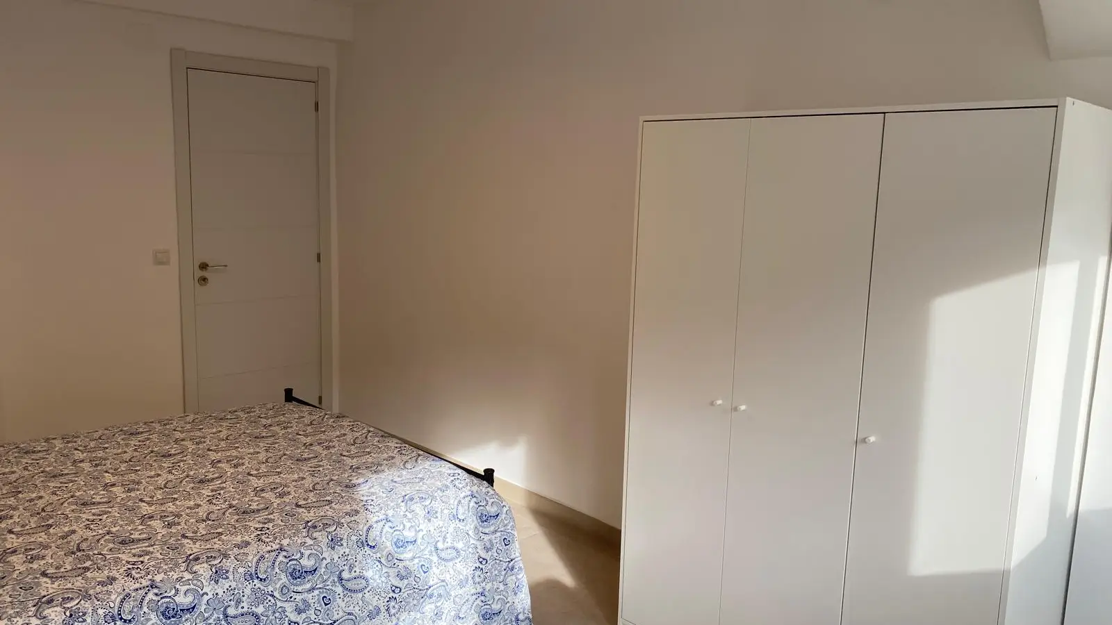 Habitación en piso compartido de 3 habitaciones en alquiler en San Cristóbal, disponible para estudiantes - Imagen 3